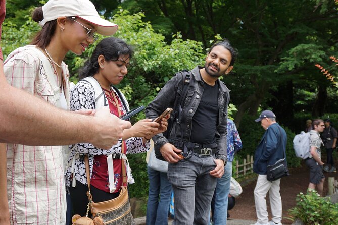 Tokyo Castle, Imperial Palace, Shogun & Garden Walking Tour - Shoguns, emperors, and Edo-era Tokyo