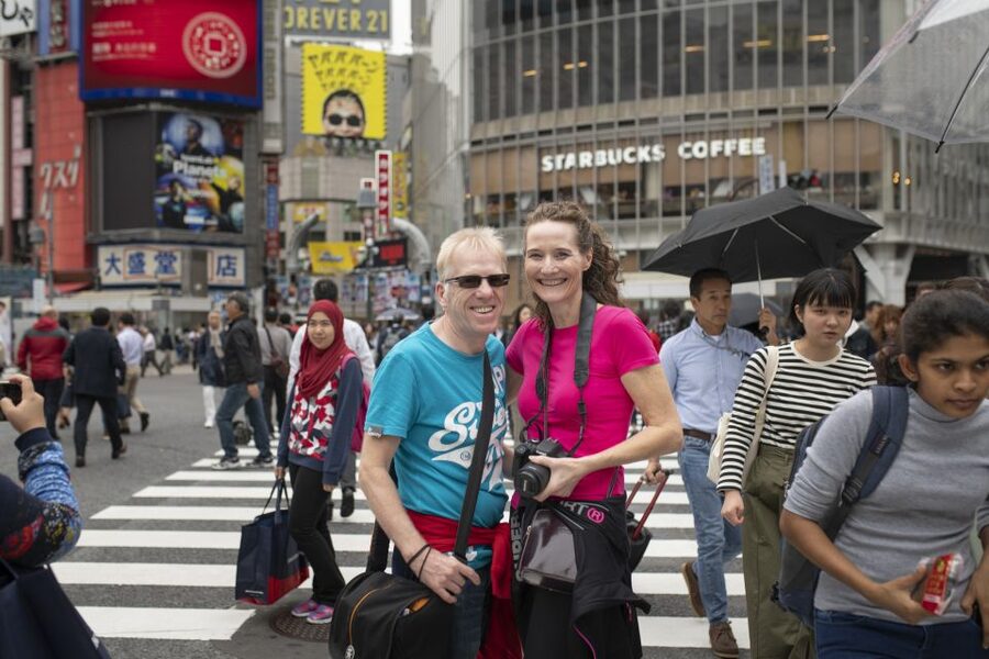 Tokyo: Custom Hidden Gems & Highlights Tour with Local Guide - Rain, crowds, and the limits of spontaneity