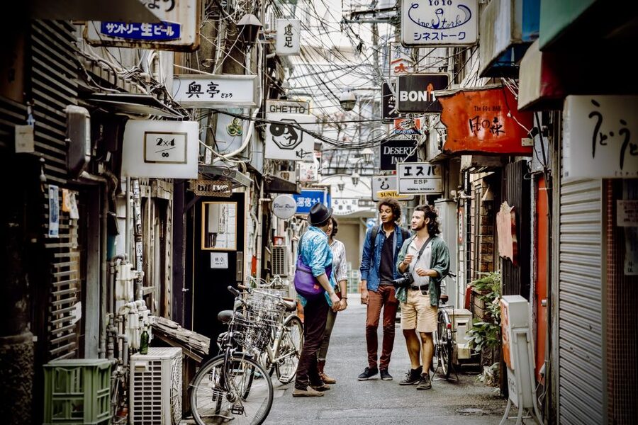 Tokyo: Custom Hidden Gems & Highlights Tour with Local Guide - Anime, manga, kawaii style, and modern Tokyo
