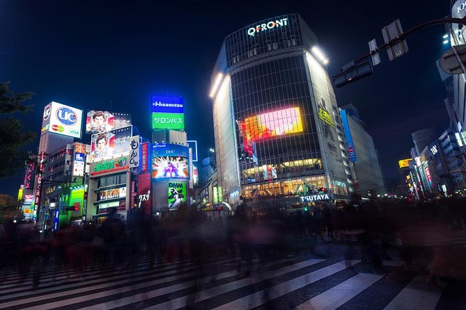 Tokyo Cyberpunk Street Photo Tour - Omoide Yokocho and the art of finding a frame