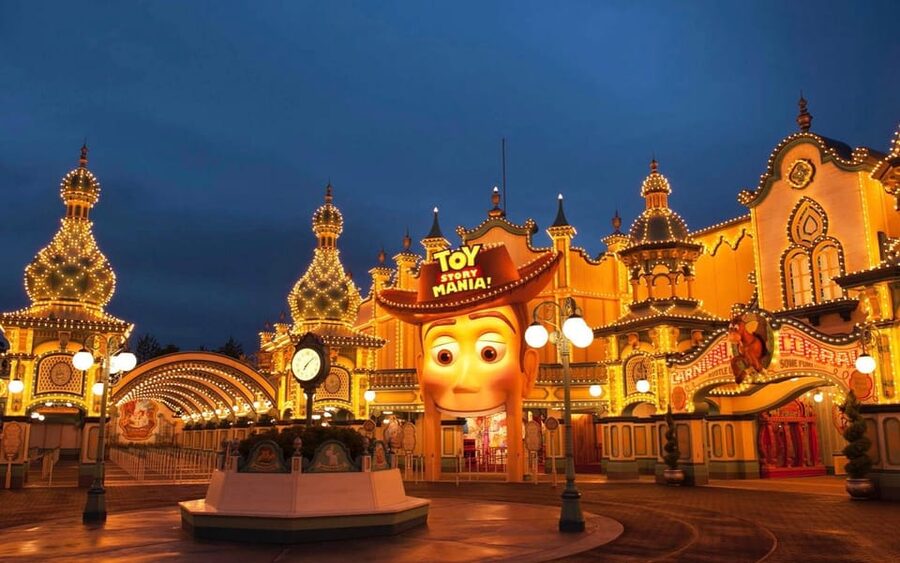 Tokyo DisneySea: 1-Day Ticket & Private Transfer - Shops, food, games, and open space fill the gaps