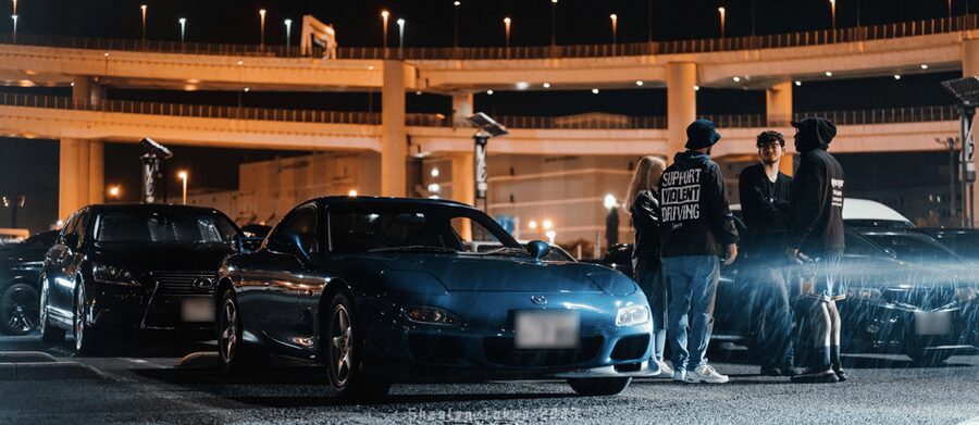 Tokyo Drift: Daikoku PA Supreme Car Experience 大黒PA - When the police close the meet