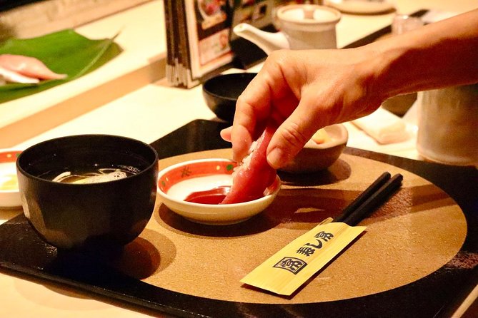 Tokyo: Food Tour in Ueno with 10+ Tastings of Japanese Classics - Why Ueno is a smart place for a food tour