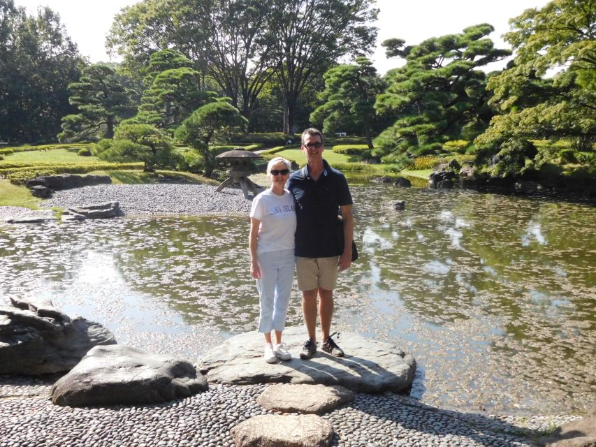 Tokyo: Full-Day Japanese Garden Private Guided Tour - Shinjuku Gyoen: the strongest garden stop