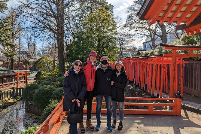 Tokyo Full Day Tour with Licensed Guide and Vehicle from Yokohama - Akihabara and Roppongi Hills: two modern Tokyo choices