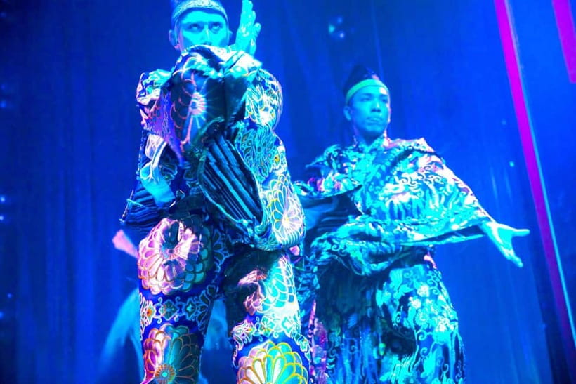 Tokyo GINZA: KONPARU Japanese Cabaret Show with Drink - The Pre-Show: Drinks, Snacks, and Photos