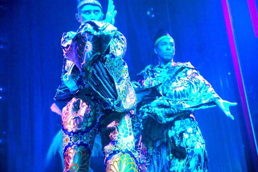 Tokyo GINZA: KONPARU Japanese Cabaret Show with Drink - What the $50 Price Really Covers