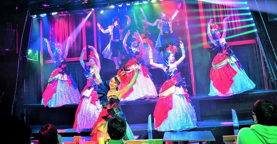 Tokyo GINZA: KONPARU Japanese Cabaret Show with Drink - Finding the Basement Entrance