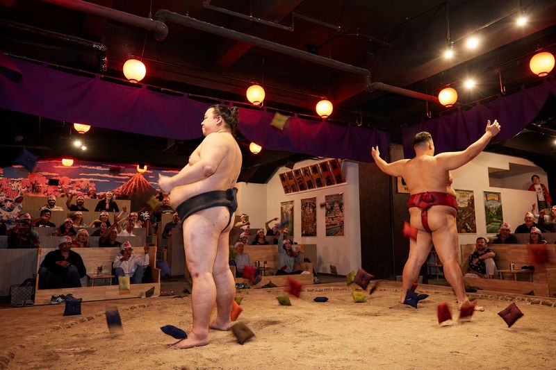 Tokyo Ginza Sumo Experience: Performance vs Pure Practice - Two ways to meet sumo in Ginza