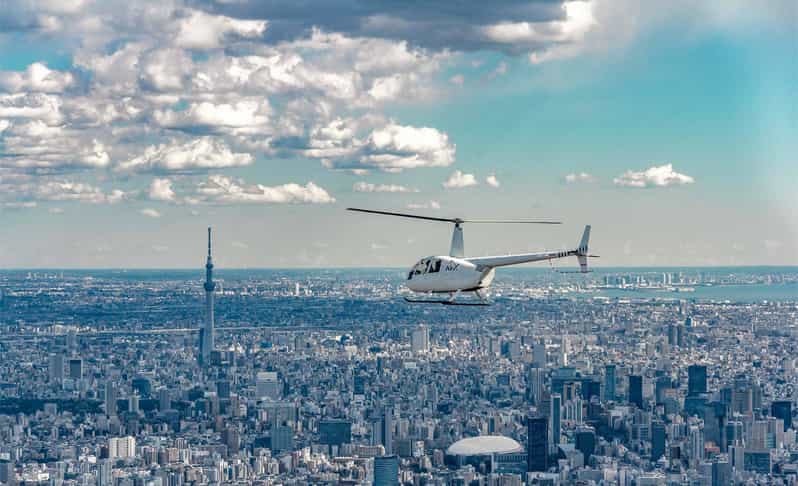 Tokyo: Guided Helicopter Ride - What Shinjuku adds to the 30-minute route