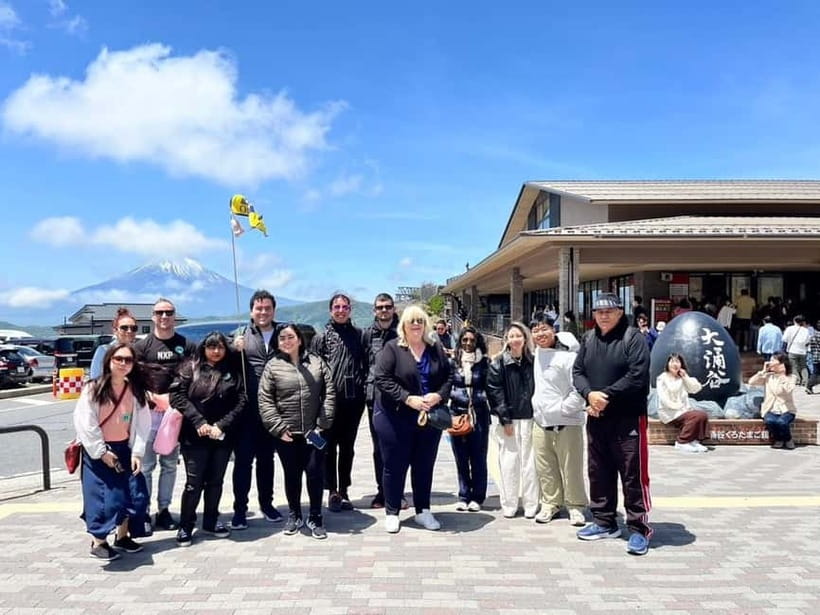 Tokyo: Hakone Fuji Day Tour w/ Cruise, Cable Car, Volcano - Guides, language, and the comfort factor