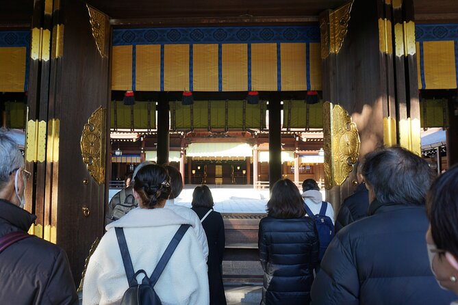 Tokyo: Harajuku Meiji Shrine to Shibuya Crossing Guided Tour - Who should book this Harajuku to Shibuya walk?