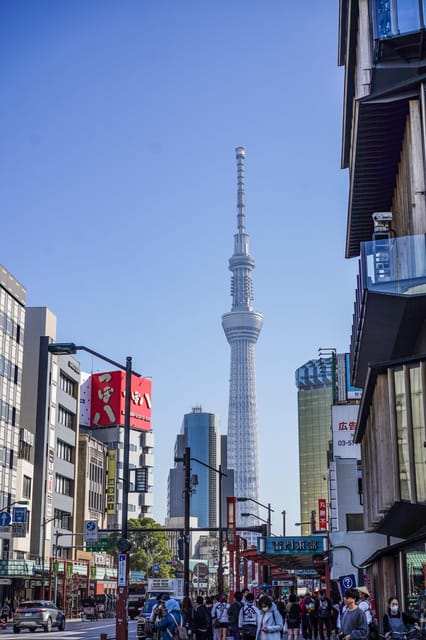 Tokyo: Hidden Gems Guided Bike Tour with Lunch - Lunch in Tokyo’s Sumo district