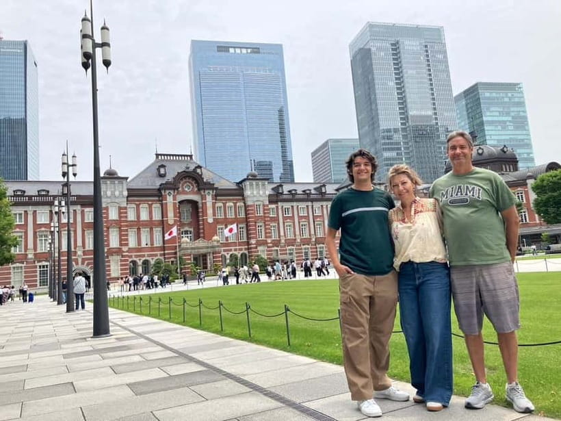 Tokyo: Imperial Palace East Gardens and Tokyo Station Tour - Key details that shape the experience