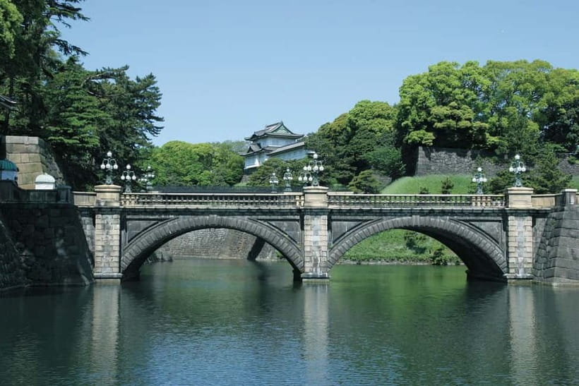 Tokyo: Imperial Palace, Sensō-ji Temple, & Tokyo Tower Tour - Nijubashi Bridge and the Imperial Palace outer grounds