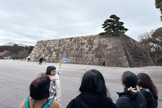 Tokyo Imperial Palace with Kagurazaka Alley Tour - Ushigome Mitsuke and Edo Castle defenses