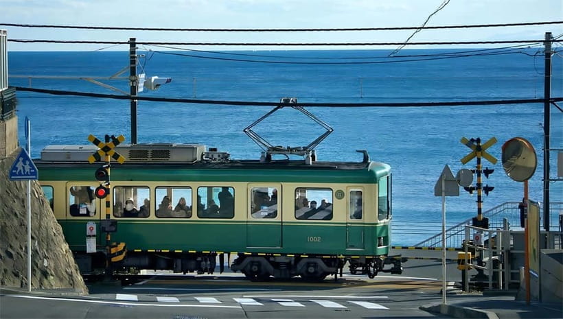 Tokyo: Kamakura & Enoshima Day Tour with Pickup & Train Ride - Komachi Street is your chance to eat and shop