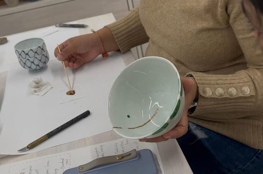 Tokyo: Kintsugi Workshop to Learn the Art of Golden Joinery - Choosing the pottery and understanding the extra cost