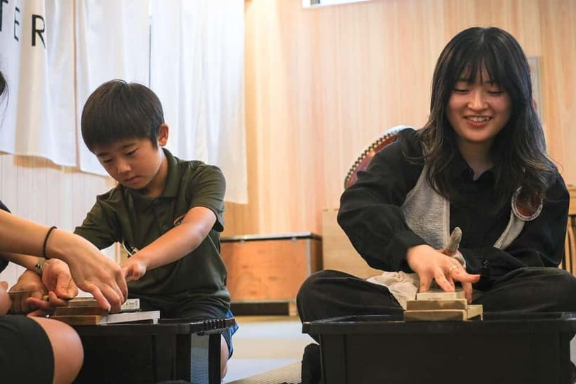 Tokyo: Knife Making Workshop (Sharpening, Engraving) - The haori, name badge, and first cup of tea