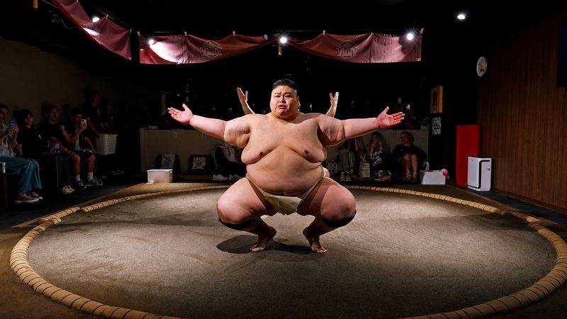 Tokyo Live Sumo Show & Interactive Experience - Sumo explained in real time