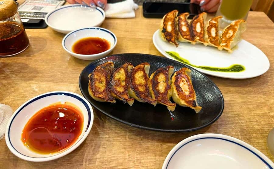 Tokyo: Locals´ Secret Food Tour // Eat like a Japanese - The guides are a major part of the value