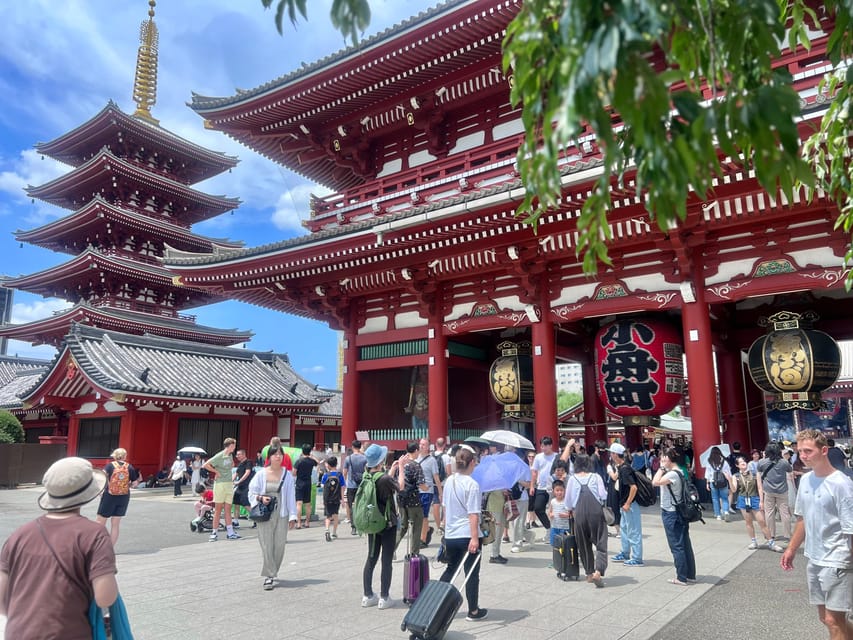 Tokyo: Meiji Jingu Shrine and Shinto Culture Walking Tour - Meiji Jingu Gyoen: 30 minutes among the trees