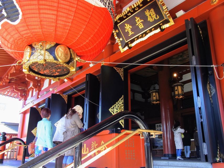 Tokyo: Morning Sightseeing Bus Tour - Harajuku, Omotesando, and the National Diet Building from the coach