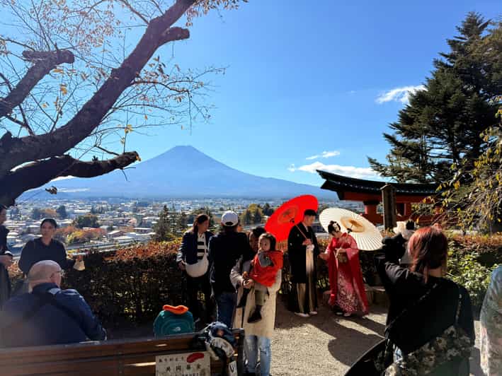 Tokyo:Mt Fuji & Hakone Day Tour with English Speaking Driver - The Fuji 5th Station: big views, seasonal limits