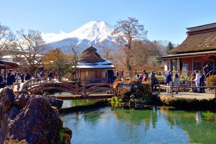 Tokyo: Mt. Fuji, Kamakura, Big Buddha, & Lake Ashi Day Trip - Kamakura and the 13-meter Great Buddha