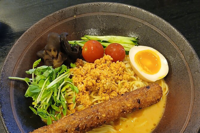 Tokyo: Mt. Takao Tour with Ramen and Tattoo-Okay Hot Spring - Reaching the summit for Mt. Fuji views