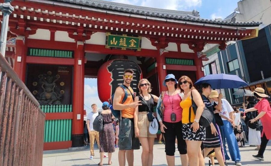 Tokyo : Must-see attractions private tour - Tsukiji Outer Market: start with food and daily life