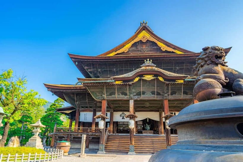 Tokyo: Nagano Snow Monkeys and Zenkoji Tour with Temples - Matsushiro Castle Ruins add a history stop
