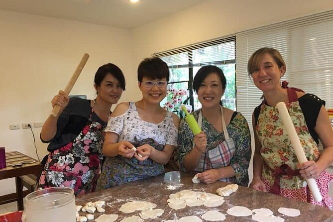 Tokyo: Night Cooking Class: 5 Home-Cooked Japanese Dishes - What the guides add to the cooking