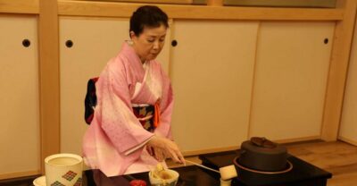 Practicing Zen with a Japanese Tea Ceremony