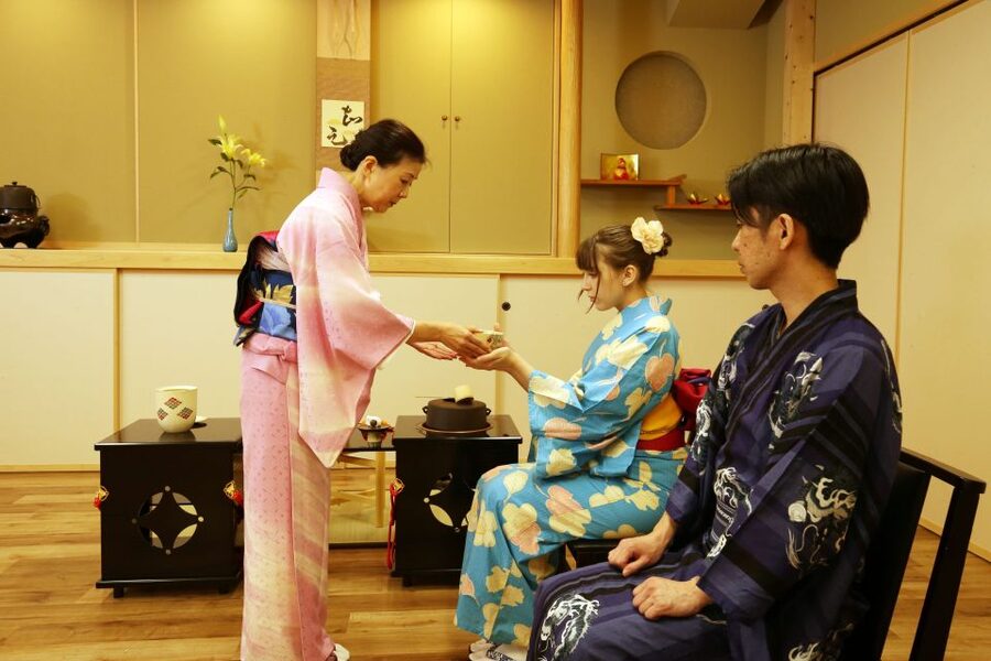 Tokyo: Practicing Zen with a Japanese Tea Ceremony - Practical details that affect your choice