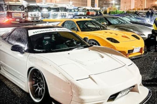 TOKYO PREMIUM CAR TOUR: Daikoku PA & Japan’s Amazing JDM Car Meet - Super Autobacs is a car fan’s playground