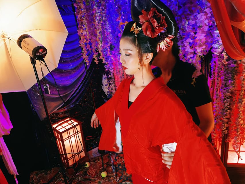 Tokyo: Private Makeover Photography Studio in Luxury Kimono - Who will enjoy this most