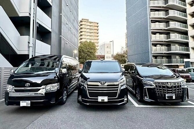 Tokyo: Private One-Way Transfer to/from Haneda Airport(HND) - Meeting your driver after landing at Haneda