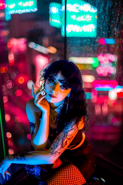 Tokyo Private photo tour with Nightstreet Neon photographer - Families and groups of friends