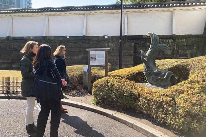 Tokyo Private Tour! Edo Castle & Imperial Palace East Gardens - The guides are the make-or-break feature