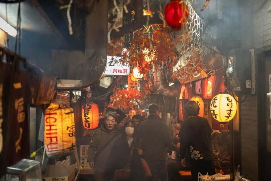 Tokyo: Private Walking Tour with a Local Guide - Shibuya Crossing and Harajuku: famous, energetic, and easy to overdo