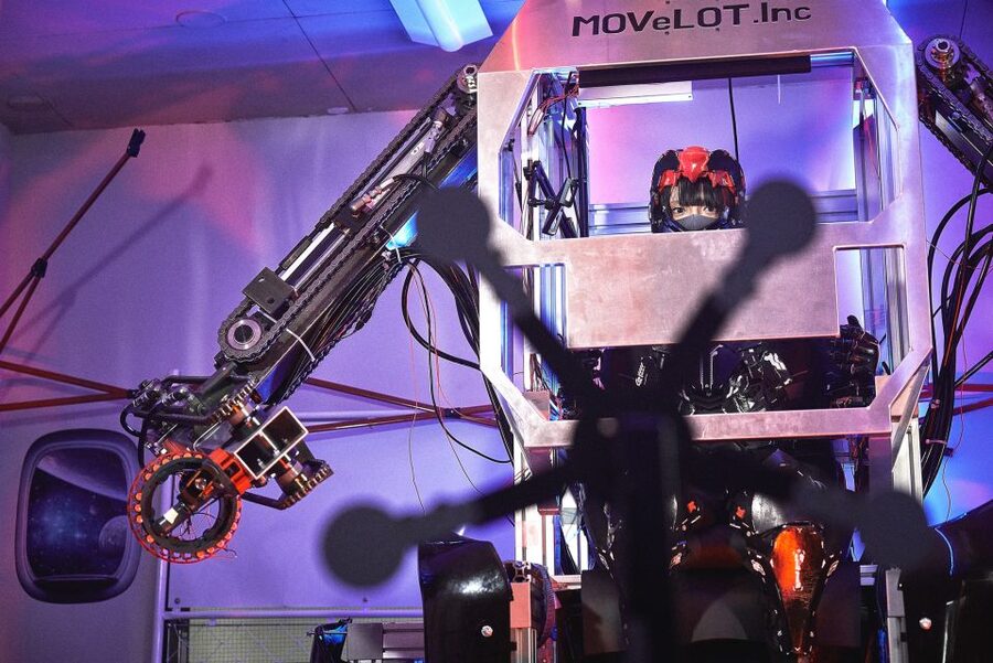 Tokyo: Robot Piloting Attraction Ticket - Who should book this Tokyo robot experience?