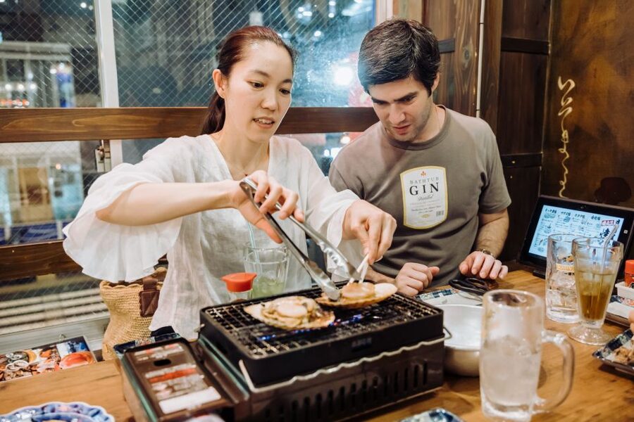 Tokyo's Upmarket District: Explore Ginza with a Local Guide - Kabukiza and the traditional side of the district
