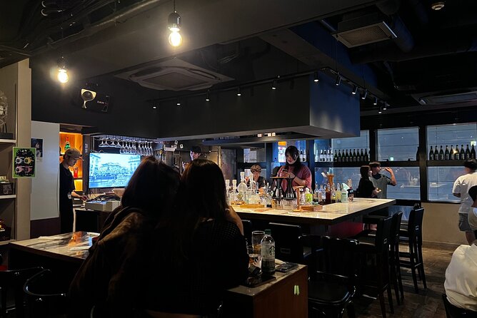 Tokyo: Shibuya Local Bar & Izakaya Crawl Tour - Stop two: Miyashita Park and a change of pace