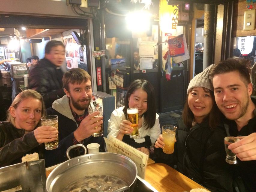 Tokyo: Shinjuku Bar Hopping with All-You-Can-Drink & Dinner - Who should book this Shinjuku bar crawl?