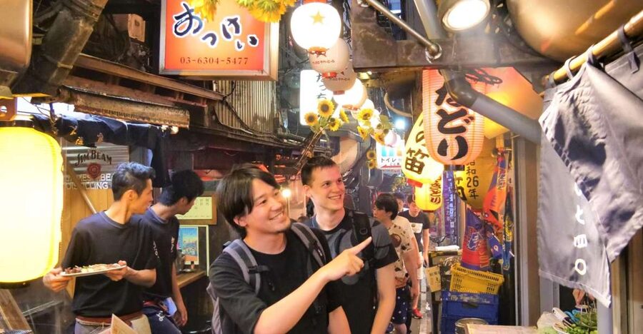 Tokyo: Shinjuku Bar Hopping with All-You-Can-Drink & Dinner - Kabukicho: local drinking customs without the guesswork