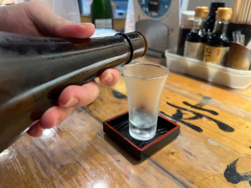 Tokyo: Shinjuku Food Tour (15 Dishes and 4 Eateries) - Starting with food and local orientation