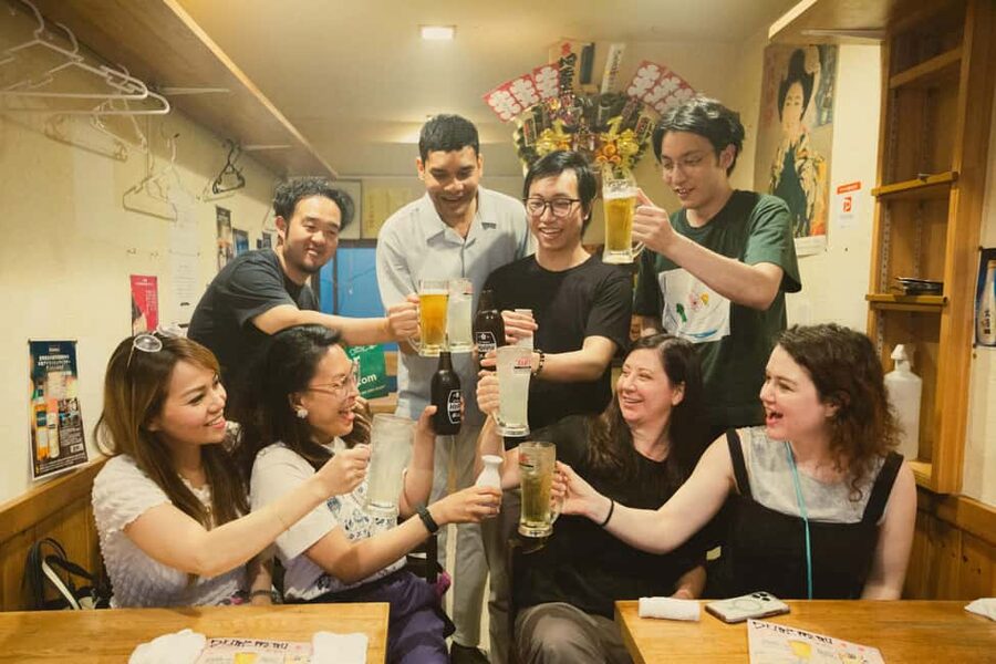Tokyo: Shinjuku Izakaya and Golden Gai Bar Hopping Tour (2h) - Omoide Yokocho and the taste of old Shinjuku