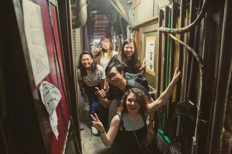 Tokyo: Shinjuku Izakaya and Golden Gai Bar Hopping Tour (2h) - What you eat and drink