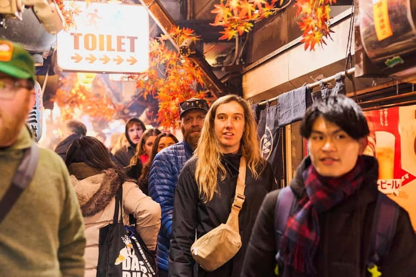 Tokyo: Shinjuku Nightlife & Secret Backstreets Walking Tour - Meeting the guide at Shinjuku East Exit